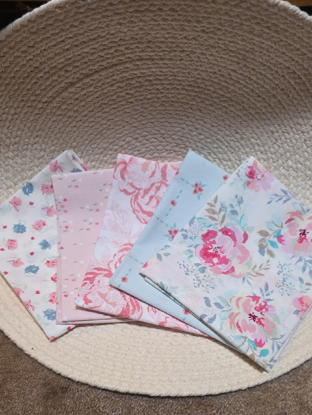 Floral Pastel Cotton Fabric Fat Quarters - Pink & Blue